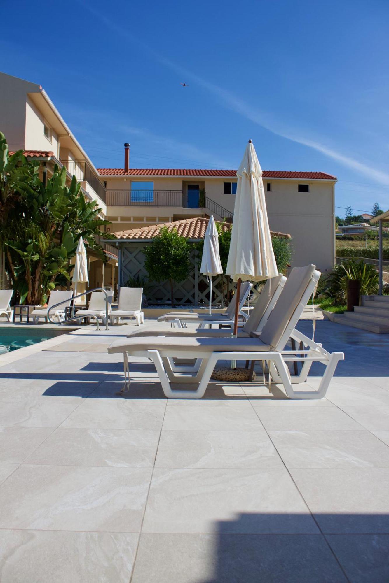 Makris Yialos Apartments ลาสซี ภายนอก รูปภาพ